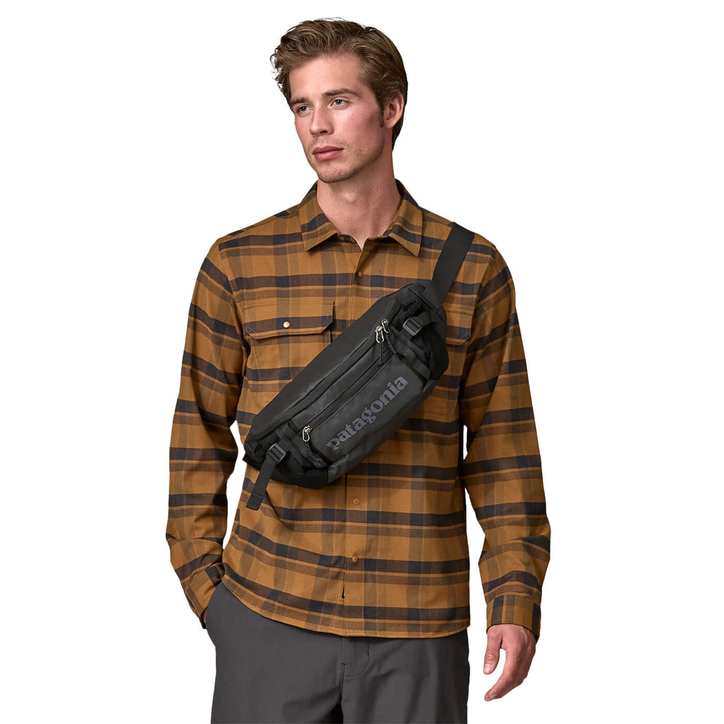 Patagonia Black Hole Waist Pack 5 L Black Patagonia Black Hole Waist Pack 5 L Black